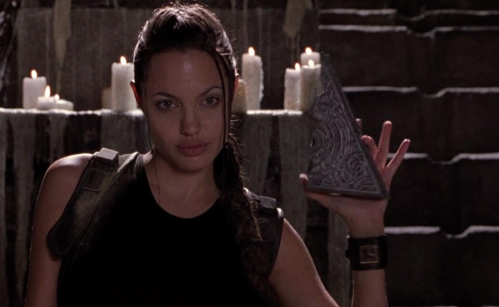 Lara Croft Tomb Raider (2001) angelina