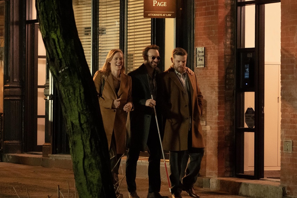 Elden Henson, Charlie Cox, e Deborah Ann Woll in Daredevil Born Again (2025)